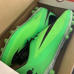 Nike Hypervenom Cleats
